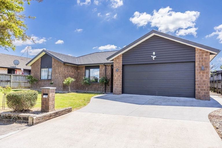 Photo of property in 15 Te Ironui Place, Huntington, Hamilton, 3210