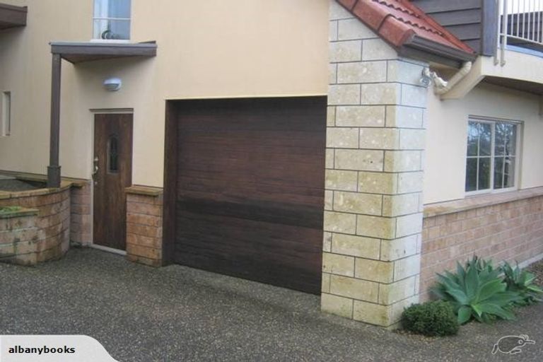 Photo of property in 30 St Clair Place, Browns Bay, Auckland, 0630