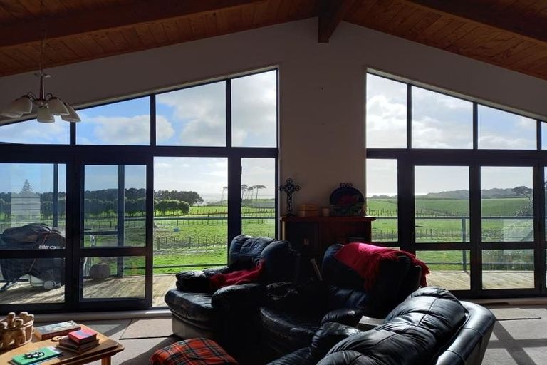 Photo of property in 12 Ta Paora Drive, Bell Block, New Plymouth, 4312