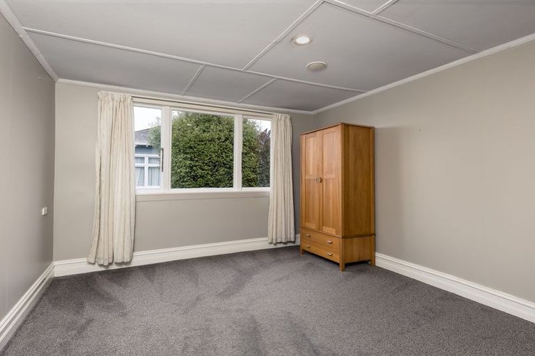 Photo of property in 12 Rhodes Street, Waimate, 7924