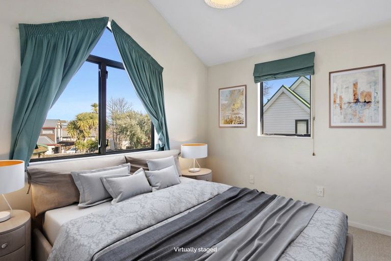 Photo of property in 124 Te Heuheu Street, Taupo, 3330