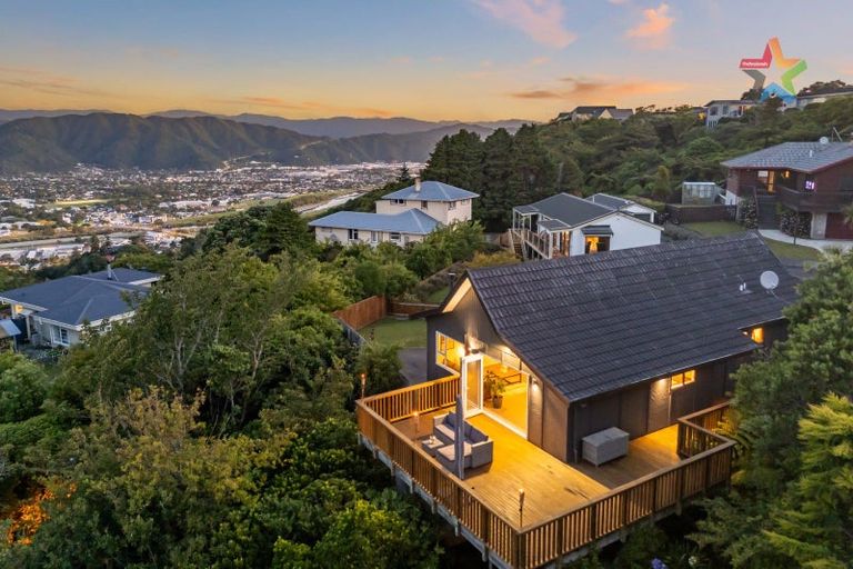 Photo of property in 26 Wisteria Grove, Maungaraki, Lower Hutt, 5010