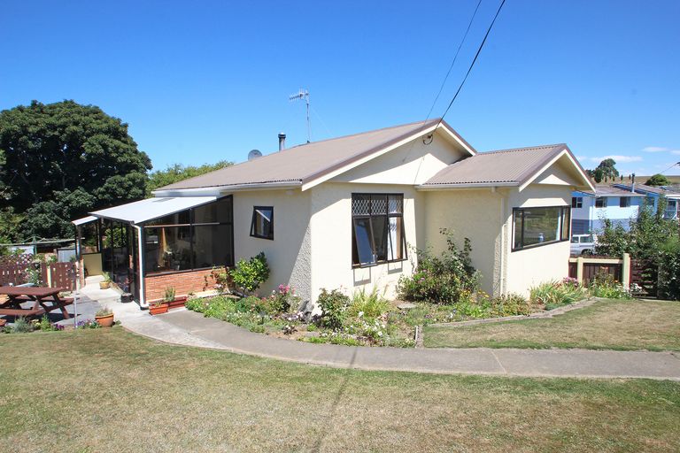 Photo of property in 15 Kelvin Street, South Hill, Oamaru, 9400