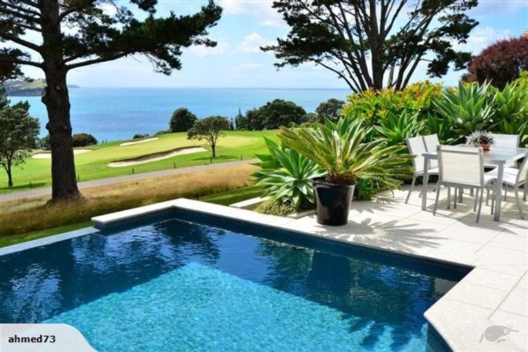 Photo of property in 364 Pinecrest Drive, Gulf Harbour, Whangaparaoa, 0930
