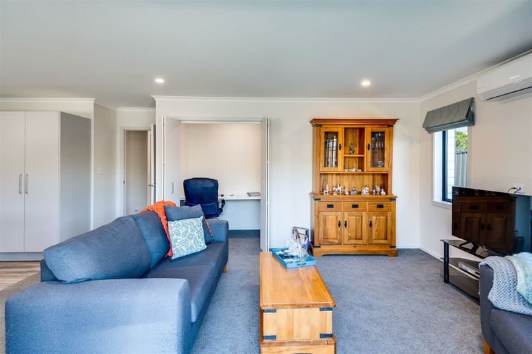 Photo of property in 62a Puketapu Road, Taradale, Napier, 4112