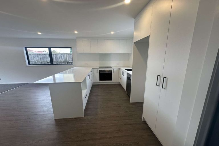 Photo of property in 7/104 Martin Street, Wallaceville, Upper Hutt, 5018