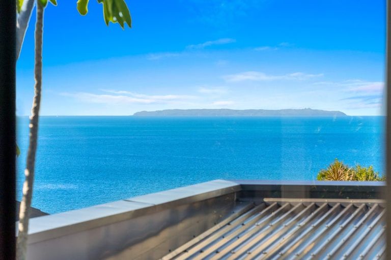 Photo of property in 157 Beach Road, Castor Bay, Auckland, 0620