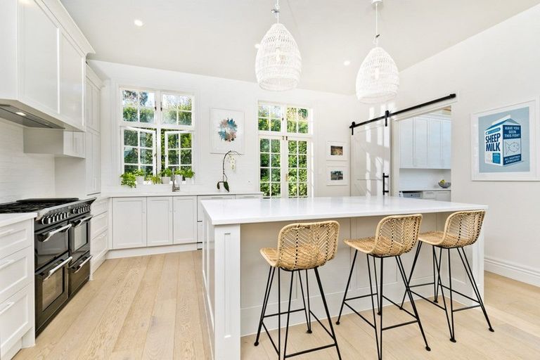 Photo of property in 27-29 Bernard Magnus Lane, Greenhithe, Auckland, 0632