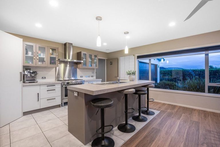 Photo of property in 11 Nelson Avenue, Aotea, Porirua, 5024