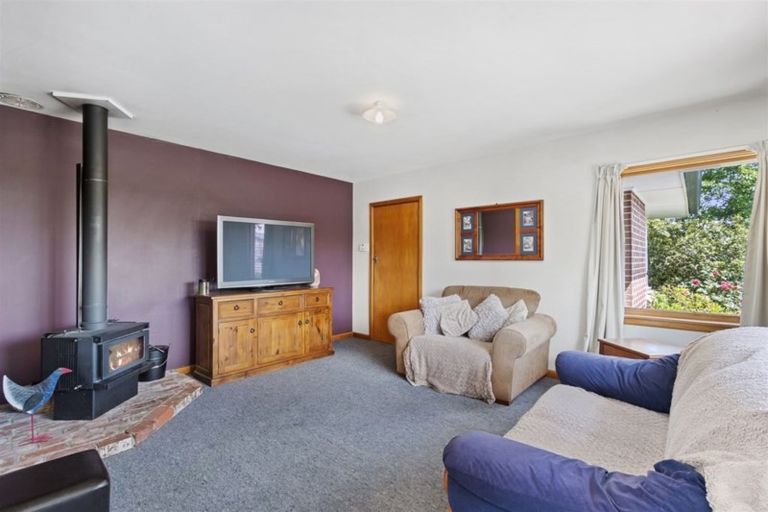 Photo of property in 6 Geelong Place, Burnside, Christchurch, 8053