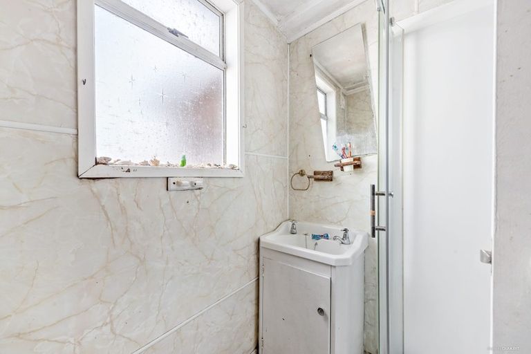 Photo of property in 15 Station Road, Takanini, 2112