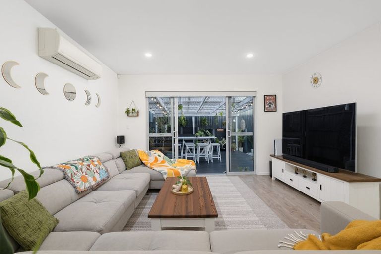 Photo of property in 41 Sunshine Boulevard, Sunnyvale, Auckland, 0612