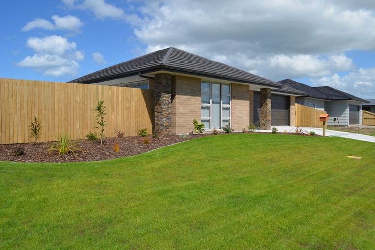 Photo of property in 16 Te Kio Crescent, Papamoa Beach, Papamoa, 3118