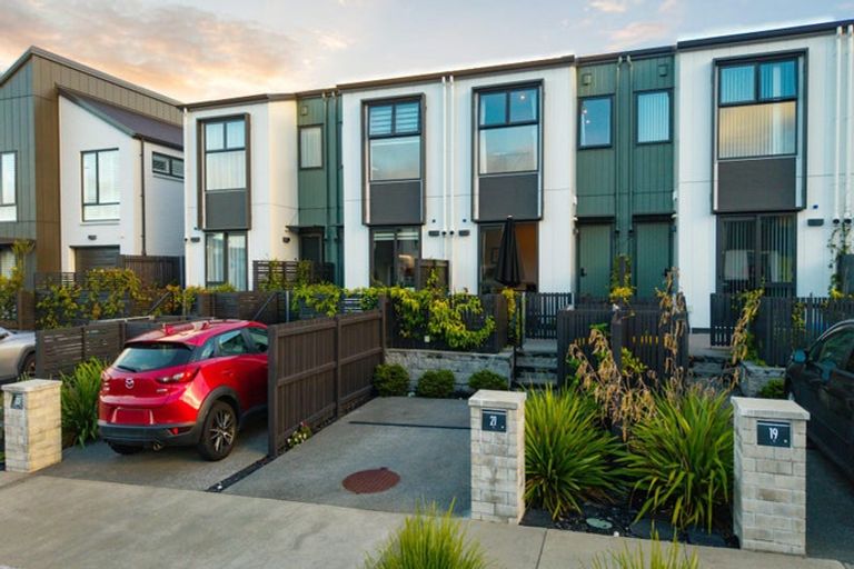 Photo of property in 21 Hema Road, Hobsonville, Auckland, 0616