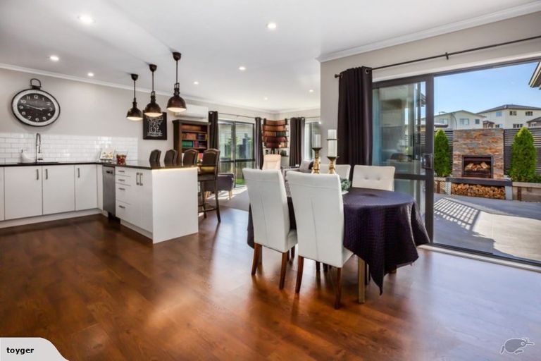 Photo of property in 6 Montego Place, Grenada Village, Wellington, 6037