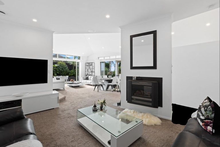 Photo of property in 29 The Ritz, Orewa, 0931
