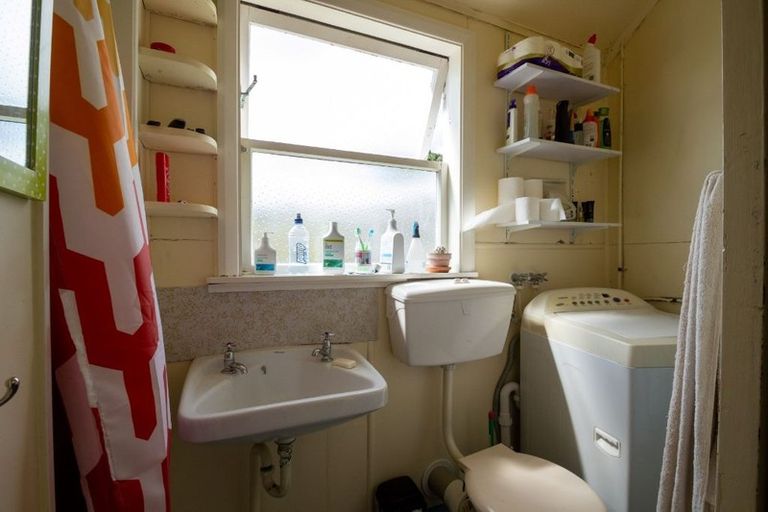 Photo of property in 23 Nairn Street, Mount Cook, Wellington, 6011