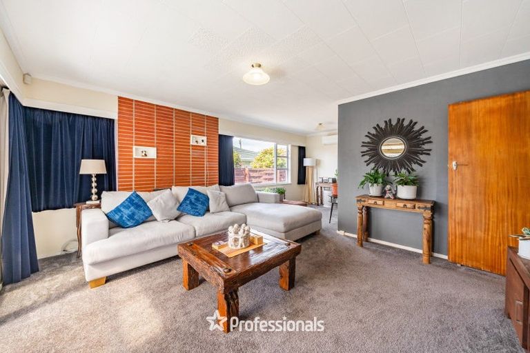 Photo of property in 13 Whites Line West, Woburn, Lower Hutt, 5010