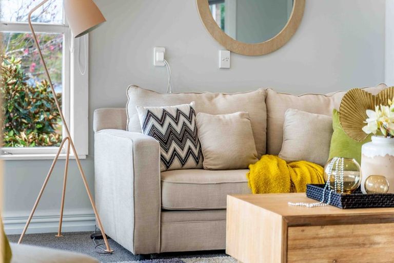 Photo of property in 19 Lawrence Crescent, Hillpark, Auckland, 2102