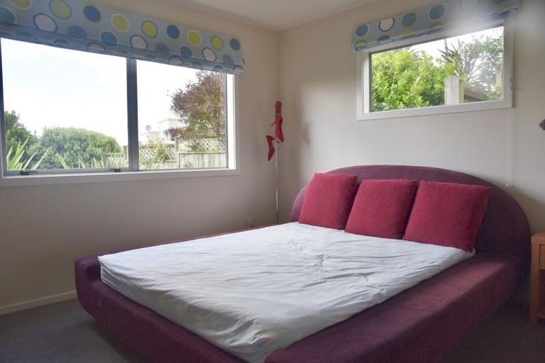 Photo of property in 42 Waverton Terrace, Churton Park, Wellington, 6037