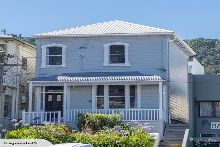 Photo of property in 19 Home Street, Mount Victoria, Wellington, 6011