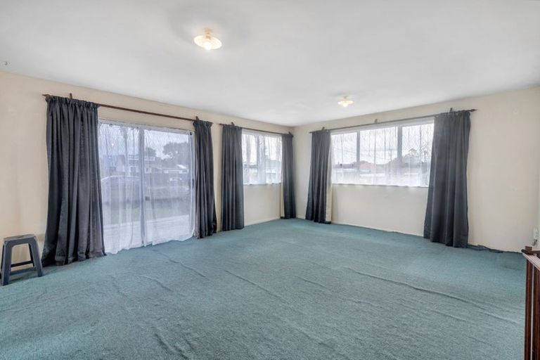 Photo of property in 20 Forest Hill Road, Henderson, Auckland, 0612