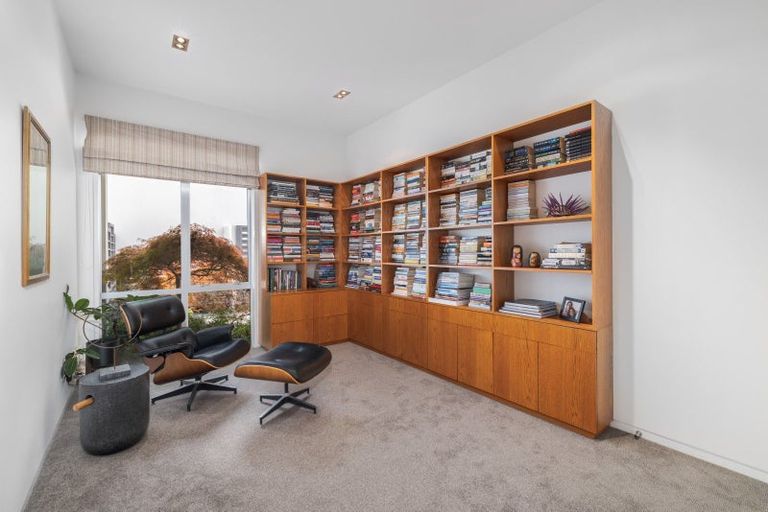 Photo of property in 45 Waiwetu Street, Fendalton, Christchurch, 8052