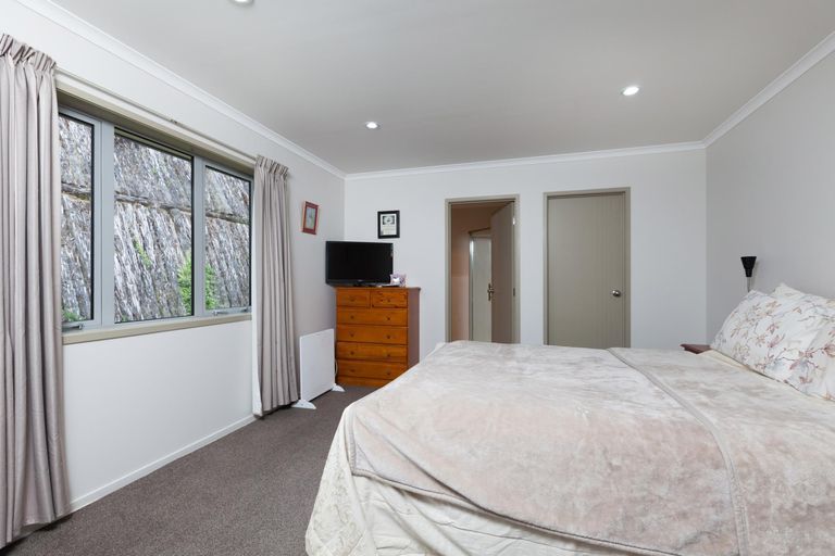 Photo of property in 16c Cyrus Street, Whalers Gate, New Plymouth, 4310