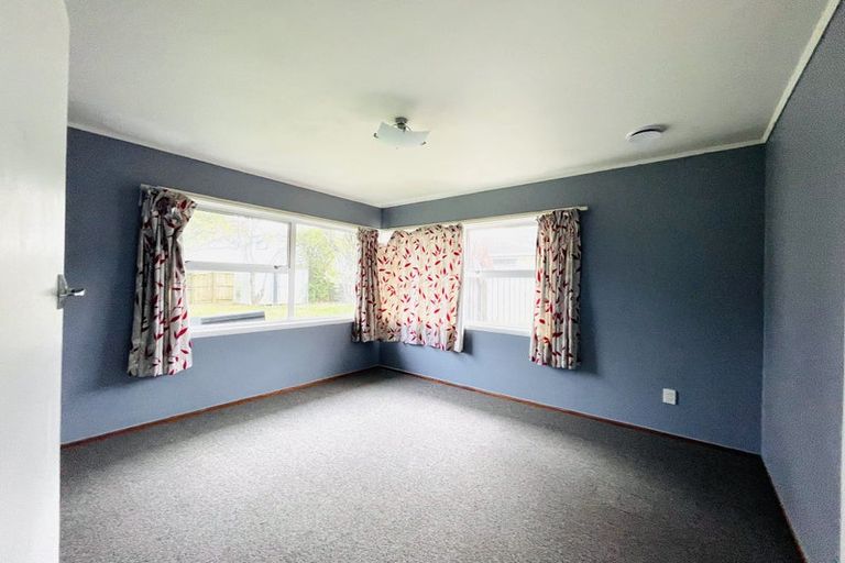 Photo of property in 43 Kurnell Drive, Botany Downs, Auckland, 2010