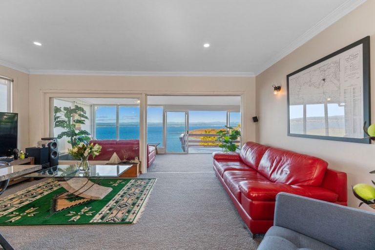 Photo of property in 43 Wakeman Road, Acacia Bay, Taupo, 3330