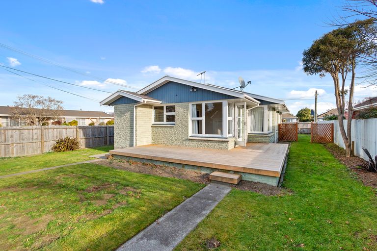 Photo of property in 1 Cavan Place, Mairehau, Christchurch, 8052