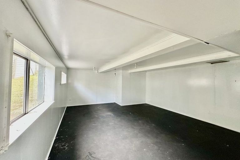 Photo of property in 57 Hyperion Drive, Randwick Park, Auckland, 2105