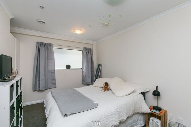 Photo of property in Monvie Apartments, 109/15 Holland Street, Te Aro, Wellington, 6011