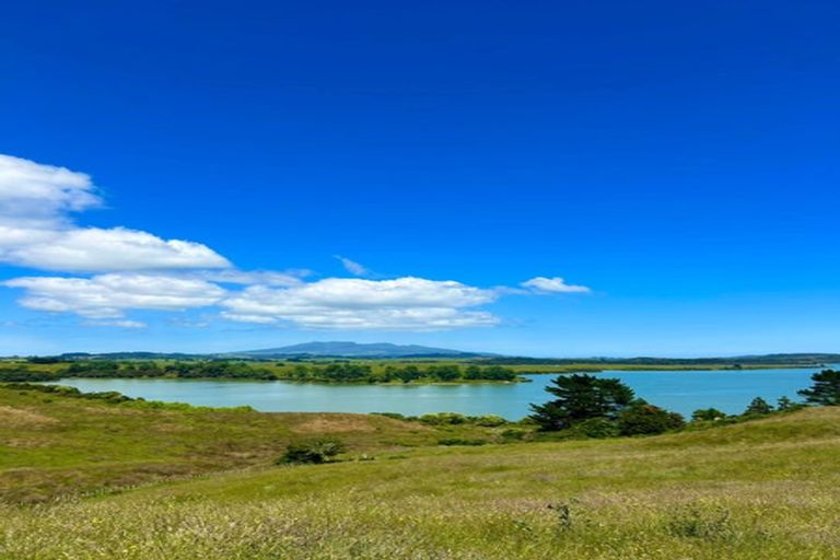 Photo of property in 462 Ohautira Road, Raglan, 3295