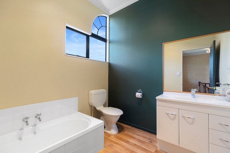 Photo of property in 124 Bethlehem Heights, Bethlehem, Tauranga, 3110