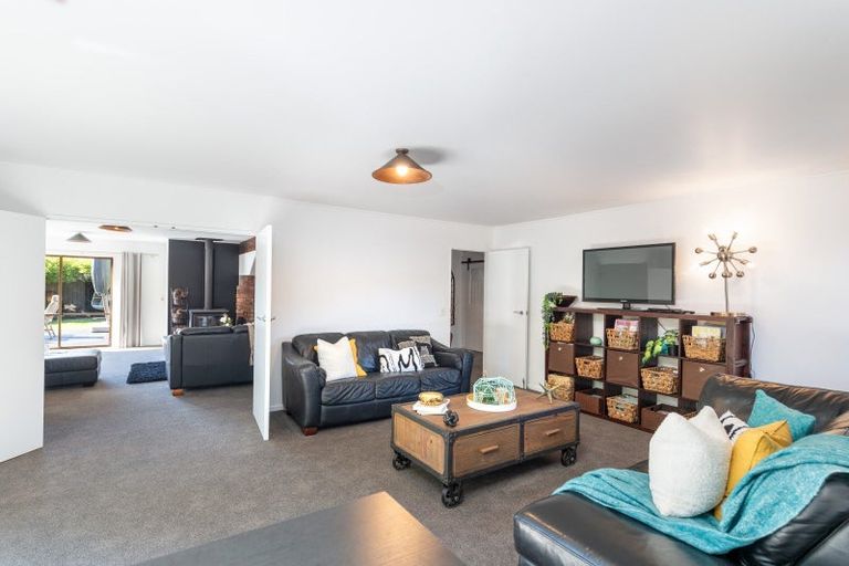 Photo of property in 11 Johnswood Grove, Clouston Park, Upper Hutt, 5018