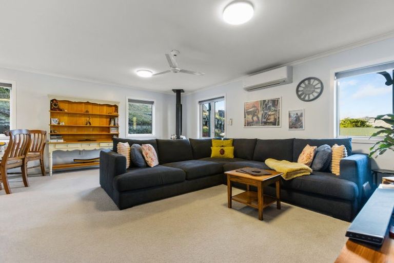 Photo of property in 15 Aronui Road, Bridge Hill, Alexandra, 9320