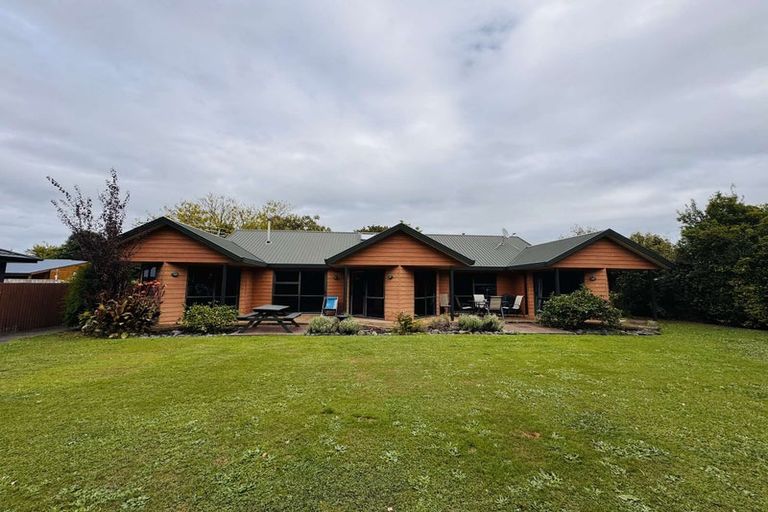 Photo of property in 170 Stanford Street North, Ashhurst, 4810