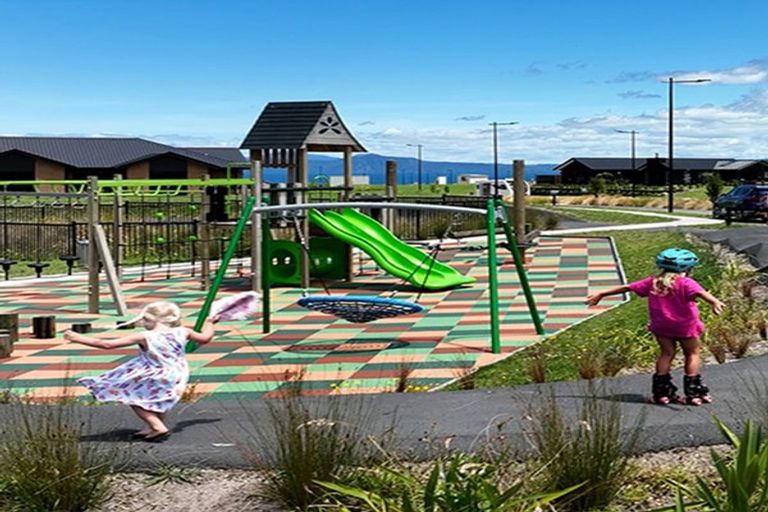 Photo of property in 7 Seven Oaks Drive, Kinloch, 3377