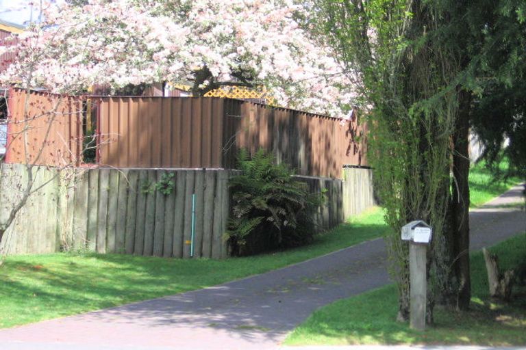 Photo of property in 203 Tauhara Road, Tauhara, Taupo, 3330
