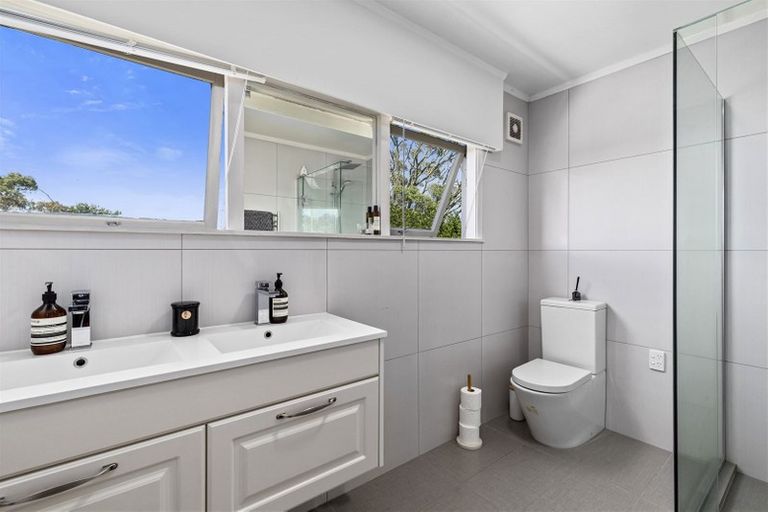 Photo of property in 120 Sunrise Avenue, Mairangi Bay, Auckland, 0630