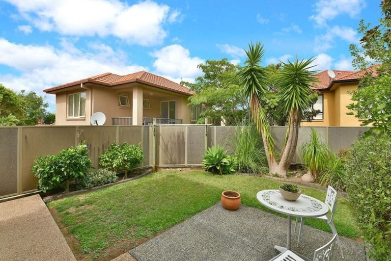 Photo of property in 44 Trimaran Drive, Gulf Harbour, Whangaparaoa, 0930