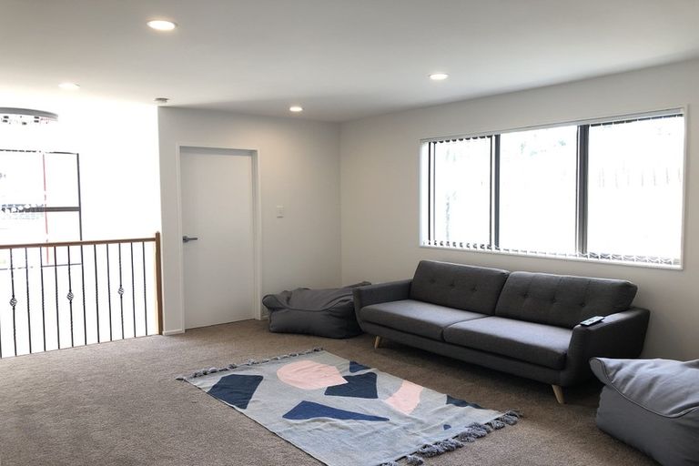 Photo of property in 139 Tiriwa Drive, Massey, Auckland, 0614