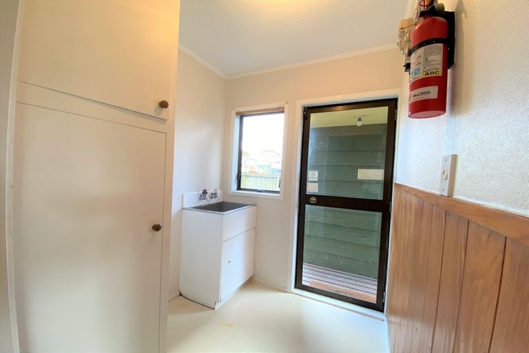 Photo of property in 5 Harrington Road, Henderson, Auckland, 0610