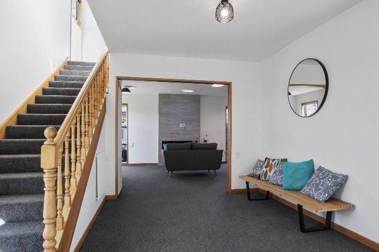 Photo of property in 1/121 Wilsons Road, Saint Martins, Christchurch, 8022