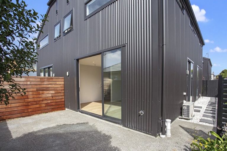 Photo of property in 18d Collins Street, Addington, Christchurch, 8024