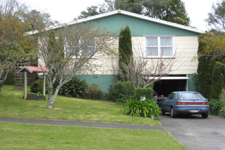 Photo of property in 101 Riversdale Drive, Merrilands, New Plymouth, 4312