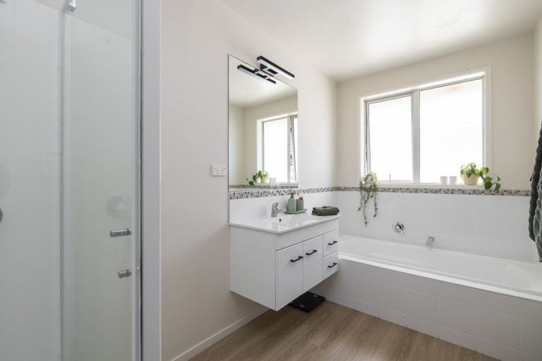 Photo of property in 56 Matemuri Drive, Papamoa Beach, Papamoa, 3118