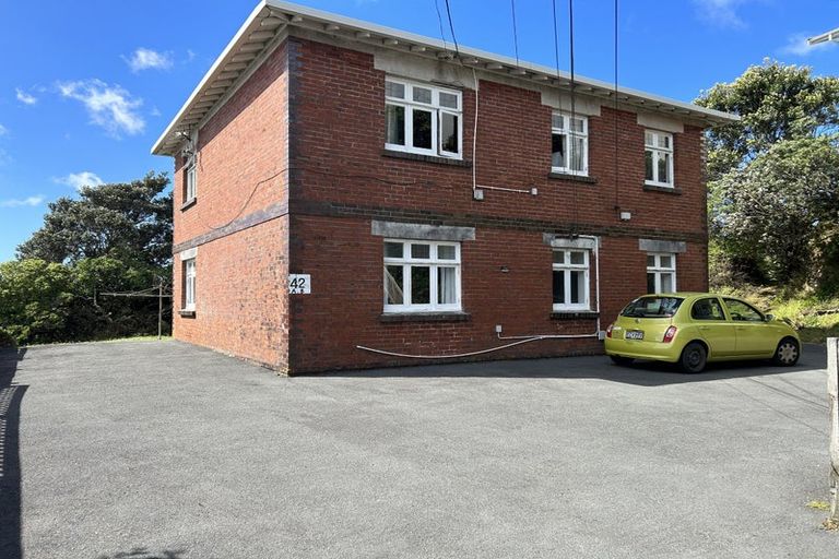 Photo of property in 42a Tanera Crescent, Brooklyn, Wellington, 6021