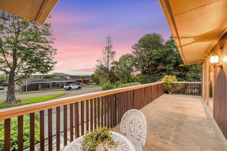 Photo of property in 16 Tercel Place, Sunnyhills, Auckland, 2010